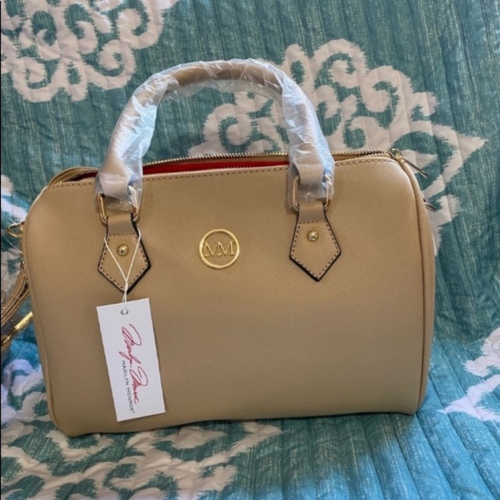Marilyn Monroe purse in Nude